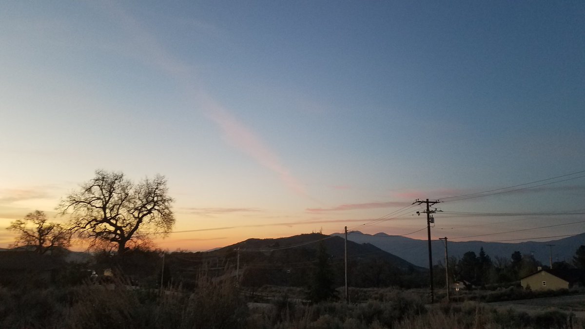 tracyscottkelly's tweet photo. Happy #WhateverDayItIs! #BeKind #StarfishClub #Kindness @DrCaliGrit @ReneeWellsSTEAM @DrP_Principal @ifireup @aweninspiration @3XBeWitched @LeanoraBenton3 @SJSaragusa @TeachMrB @daveschmittou @jules_juju1 @Maire_from_NJ @2mommabear @Thirsty_Bees #CrazyPLN #RockingtheStockings https://t.co/CmMr4xuGCQ