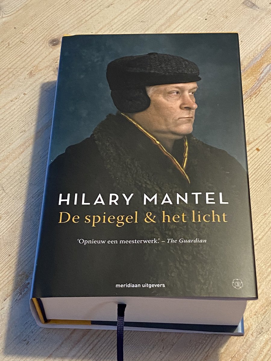 DeTaalboetiek's tweet photo. Ladies and gentlemen...., we’ve got ‘m! Ruim 1200 pagina’s - hoera! Vertaald door Harm Damsma en Niek Miedema en natuurlijk gekocht bij @Veenendaal_boek @MeridiaanBoeken #Despiegelenhetlicht #kooplokaal #ikleesthuis #YeahIDo https://t.co/la09MtTVXc