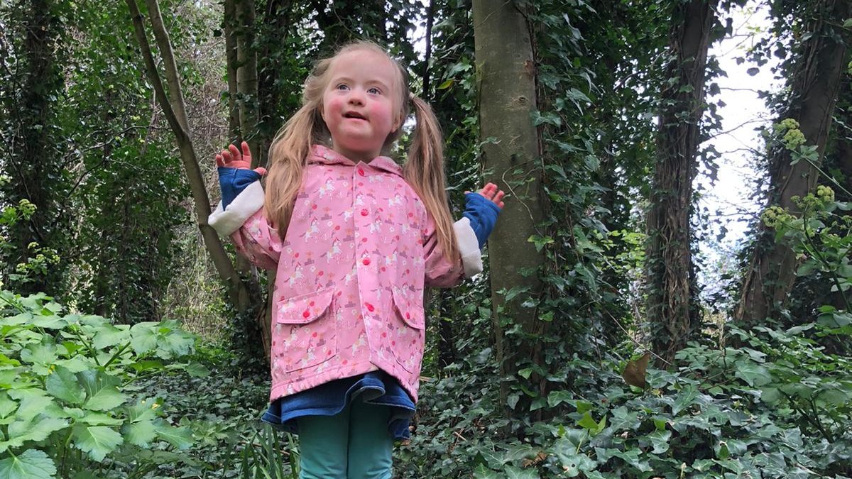 Downsyndromecen's tweet photo. Happy Birthday to our May #ImAble2 calendar ⭐️ Margot who turns 4️⃣ today!

We have loved watching Margot thrive since coming into this world 4 years ago. She inspires us to keep moving and working in all we do❤️

#t21rocks #nothingdownaboutit #missmaymargot https://t.co/GVbHRP1mhv