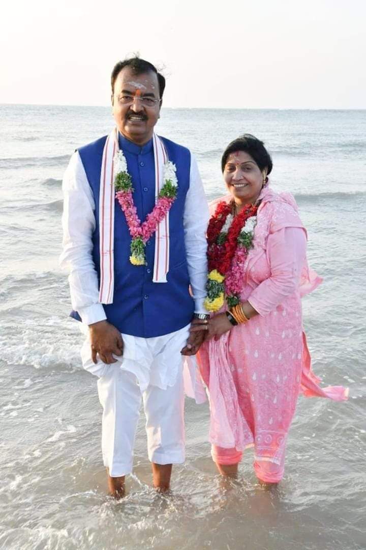 DevaBhatiBJP's tweet photo. #उत्तर_प्रदेश_सरकार मे #उपमुख्यमंत्री माननीय @kpmaurya1 जी को वैवाहिक बर्षगाँठ की हार्दिक शुभकामनाएं बहुत बहुत बधाई 🎂🎂🎂🎂🎂🎂🌹🌹🌹🌹
#upbjp https://t.co/iRWKyIwbgs