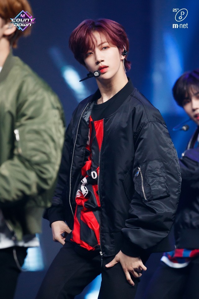 IDOL_REDHEARS's tweet photo. 17. 크래비티 #함원진
와 이분 코가 미쳤네요 T존이 엄청 뚜렷하네요!! 4월 14일에 데뷔한 신인인데 춤 노래 연기 외국어까지 다 잘하는 천재아이돌이라고 합니다 타이틀곡 BREAK ALL THE RULES 많이 들어주세요! https://t.co/sAkPtKQUlG