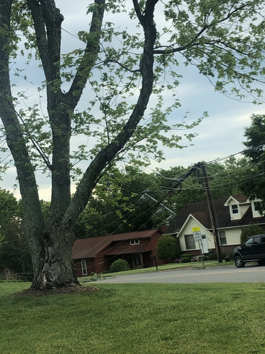 TimothyCrummer's tweet photo. @Erin_Gross_ @NESpower Barnes rd has been blocked off for two days now. https://t.co/uY9baaHJfp