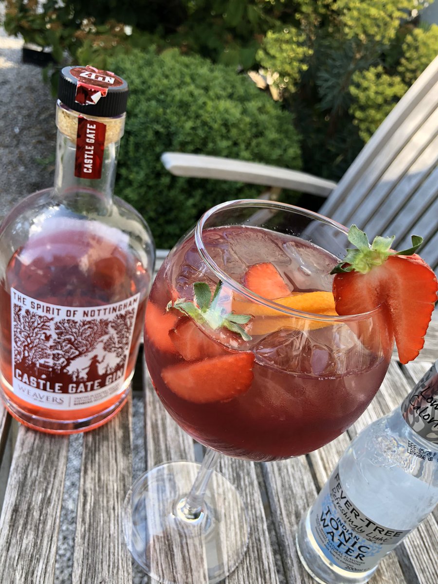 HartsNottingham's tweet photo. Dreaming of relaxing with a #ginandtonic in the sunshine ☀️ #strawberrygin #castlegategin @weaverswines #lovenotts #norulesinquarantine #stayhomestaysafe https://t.co/oEPFy63G1p