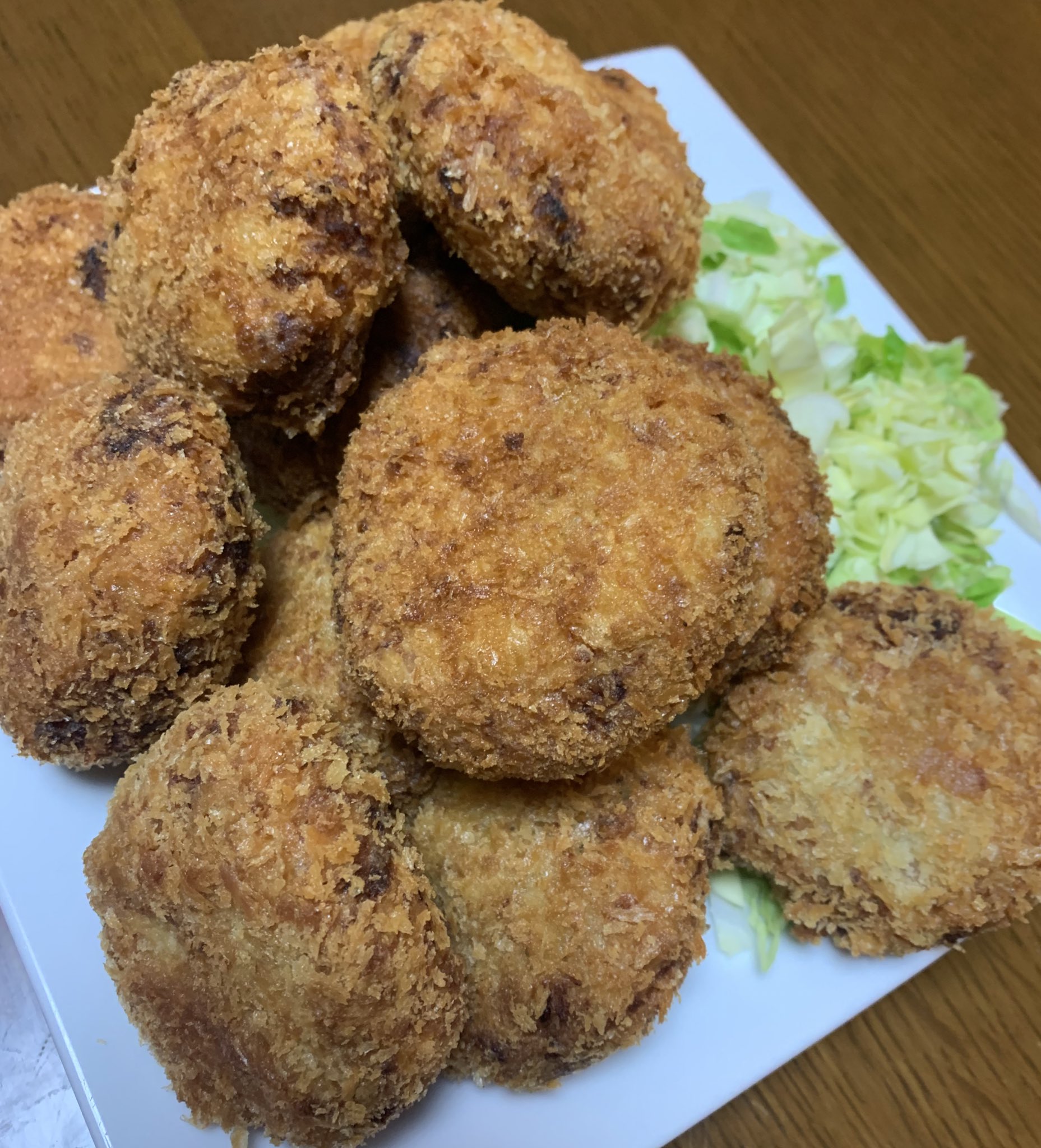 のりりん コロッケの日 と言う事で お料理大行進 の歌の通りに作ってみた コロ助にあげたいコロッケ 見た目はアレだけど 味は美味しかったはず お昼は2番の歌を参考にナポリタン のりりん コロッケの日 と言う事で お料理大行進 の歌の通りに作ってみた コロ助にあげたいコロッケ 見た目はアレだけど 味は美味しかったはず お昼は2番の歌を参考にナポリタン