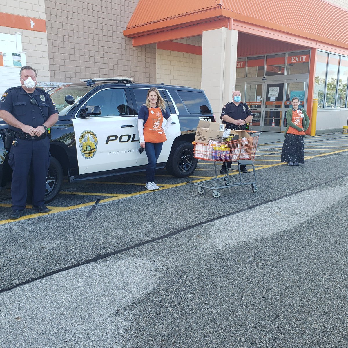 Home Depot <a href="/NoblesvilleHD/">Home Depot #2017</a> donating masks and gloves to @NoblesvillePD ! We appreciate our first responders! You guys are amazing! <a href="/BPlantenberg/">Brody Plantenberg</a> <a href="/brenten_ludlow/">Brenten Ludlow</a> <a href="/Heather38228391/">小蓝视频破解版🔥男男软件🌈gtv金币破解版🔥霸王直播🌈u蓝破解版🔥blued制片厂</a>