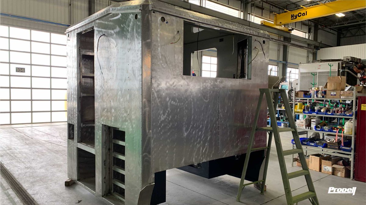 Propell_Equip's tweet photo. A Wireline unit cab going through our Calgary facility paint process! https://t.co/6oUWo4faVW