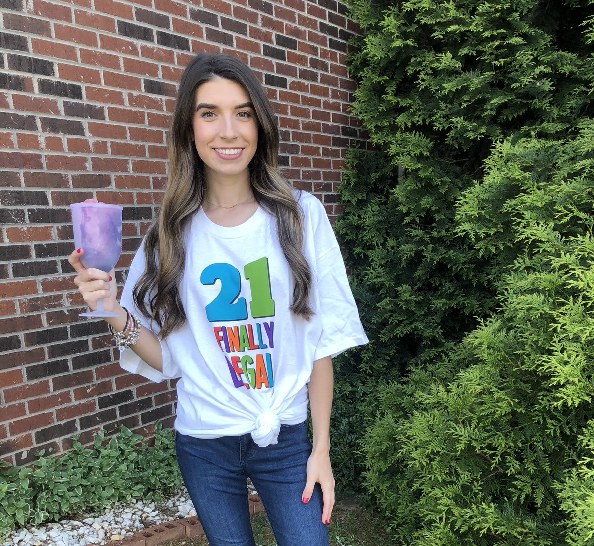 It’s no secret that I rarely post on here but I figured I’d post about turning 21 this past weekend 🎉