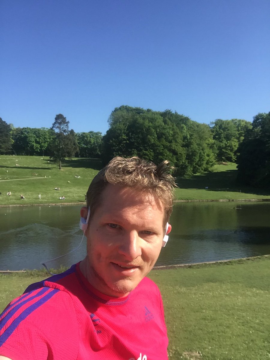 Perfect weather for a run today. 3rd run to support <a href="/ThomasRabe/">Thomas Rabe</a> and #SupportStrassenkinderBerlin