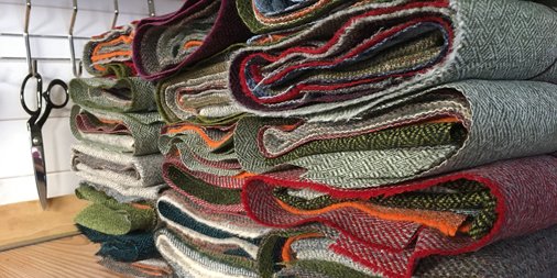 SkyeWeavers's tweet photo. Feeling creative? We’re now selling bundles of fabric squares in our online shop. Each bag is a mix of sizes and colours so you can see where the inspiration takes you. Have a look https://t.co/3BZNDl0g1r #creationisolation https://t.co/gw5J23bKC4