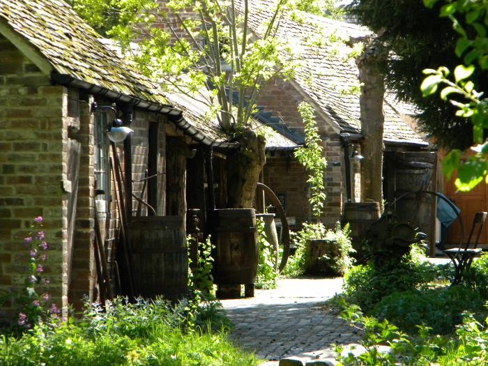 3.9/ Chedham's Yard. Early 19thC. Inc blacksmith's forge, wheelwright's workshop & drying shed. Its interest lies in it being a unique time capsule. Preserved since the last member of the family, Bill Chedham, left in the 70s. Won the show. Fully restored & now open to public.