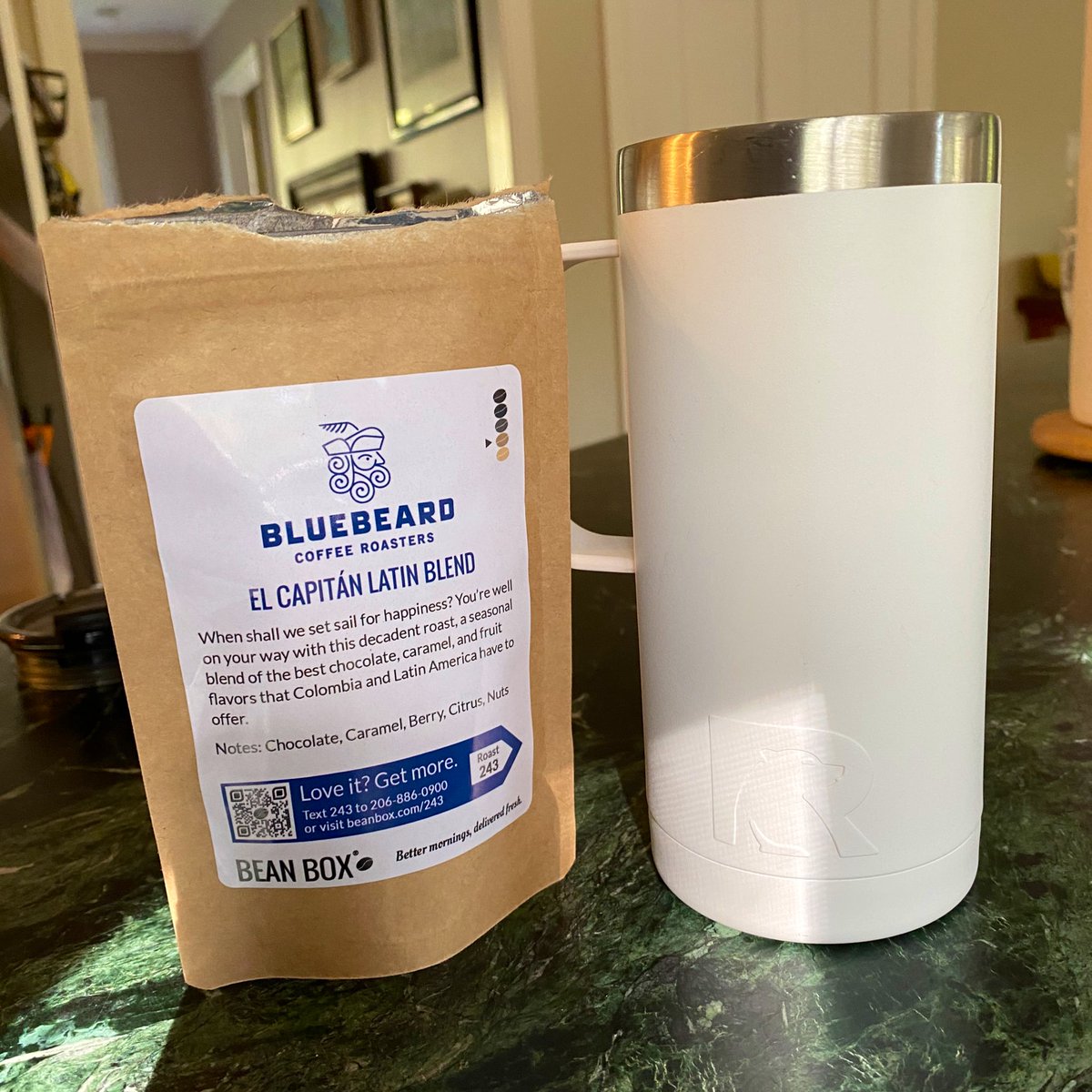 Bluebeard Coffee Roasters El Capitán Latin BlendEnjoyed the sweetness this blend hit me with right up front. I always seem to enjoy Columbian beans and blends, it seems.