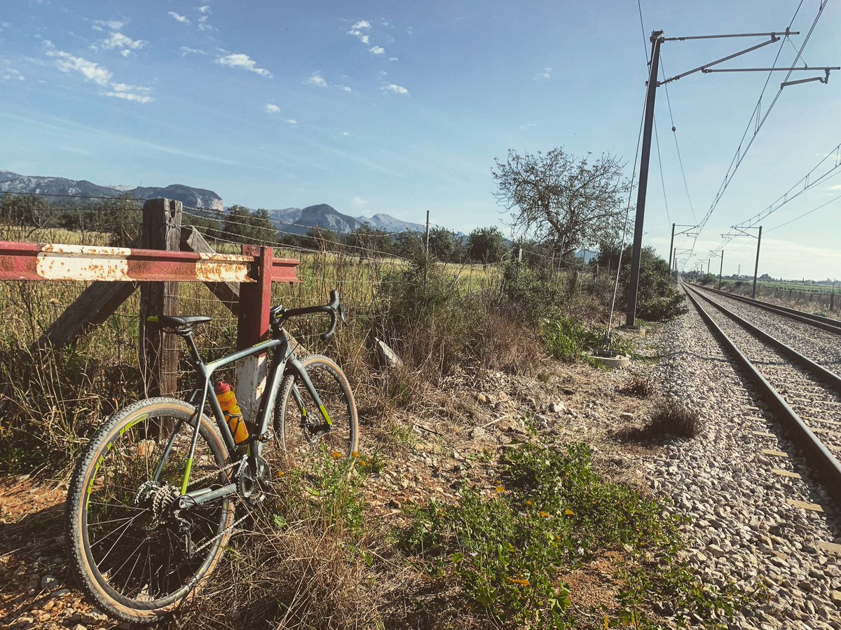 mallorca_CFest's tweet photo. Este #Octubre vamos a vibrar con #mallorcacyclingfestival 2020, #AbusBocGravel, #challengeciclocross https://t.co/c5RJypQ8GC