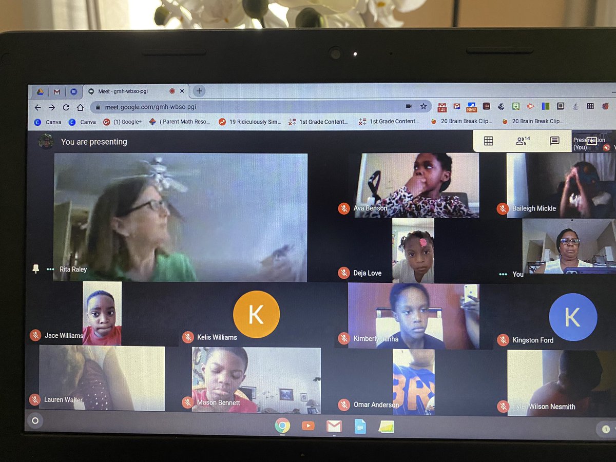 Enjoying a read aloud from Mrs. Raley! @Killian_STEAM <a href="/franklinscsu/">Stacey Franklin</a> <a href="/RichlandTwo/">Richland School District Two</a> @Shelbydogsc