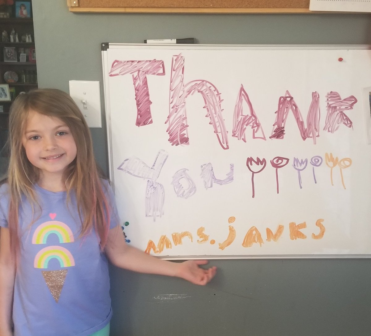 MrsLewSLEHS's tweet image. We love our teachers!  ♥️. @RameyLindsay @mrsjanks @TheLearningExp South Lyon(Ms. Sarah &amp;amp; Ms. Tara), @slcsecc (Ms. Kristen Unti)