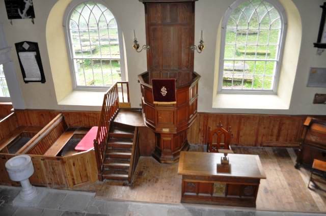 3.12/ Cromarty East Church. Late 16th/early 17thC. Walled graveyard with gravestones carved by Victorian naturalist & geologist, Hugh Miller. Well-preserved interior with 18th&19thC box pews, some with painted decoration. In care of a charitable trust. £1.3MIL restoration 2007.