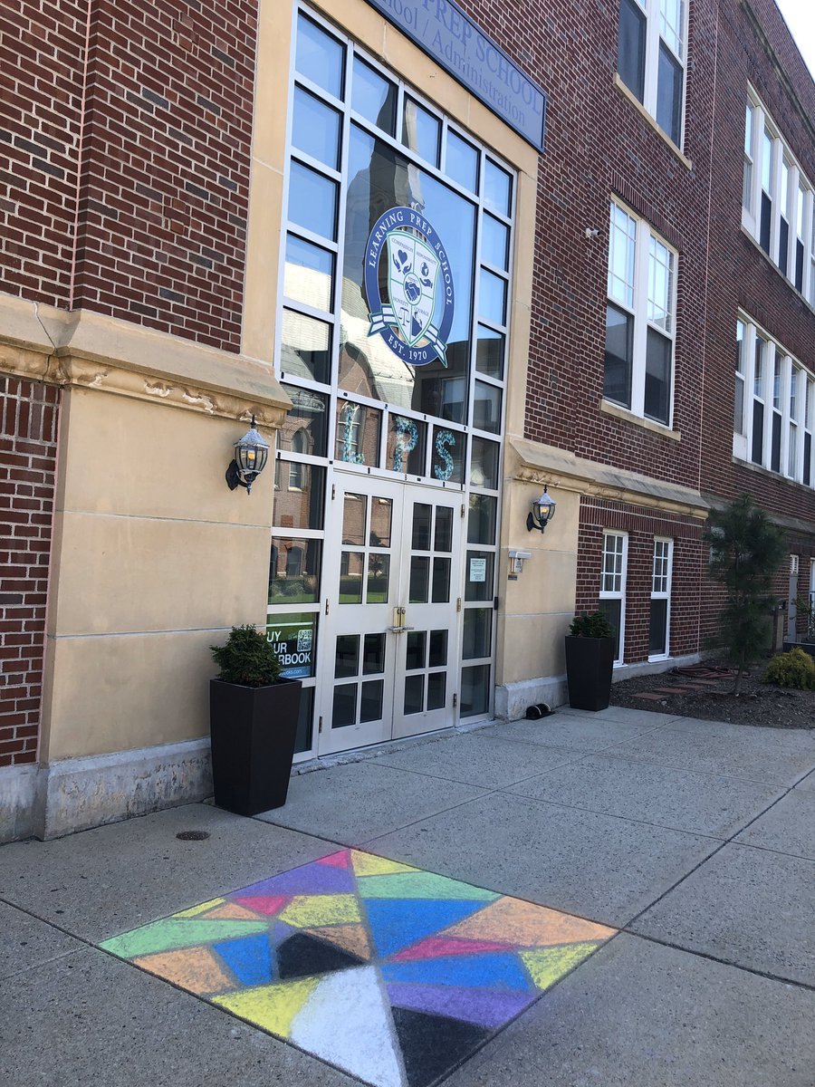 LearningPrep's tweet photo. Thank you to all of the loyal donors who supported LPS yesterday on #GivingTuesday we appreciate your support! If you were unable to contribute yesterday there is still time left. #lpspanthers #learningprep #family&friendsfund https://t.co/AptSpznFs3 https://t.co/gHxgKDNgaJ