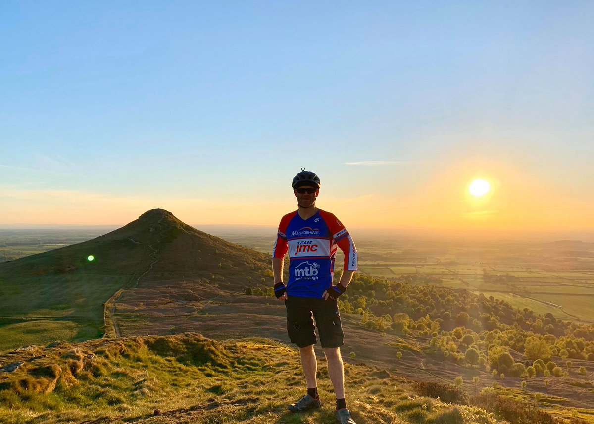 Team_JMC's tweet photo. @nyorkschris Chris Rudd modeling his new sponsored downhill jersey from @champsysuk  

Photo courtesy of Jacob Rudd https://t.co/ApFYp208xu