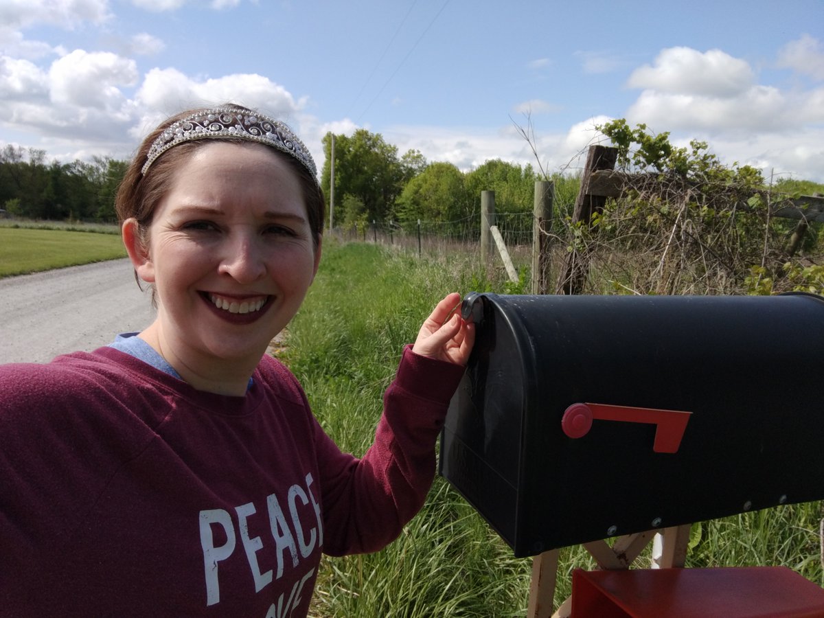 ReaderRBS's tweet image. Just checking the mail. #cpsbest #cpsspiritweek
