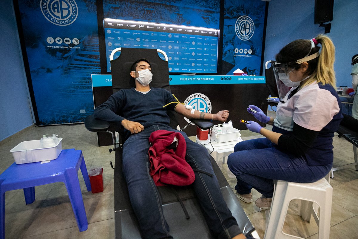 Belgrano's tweet photo. 👏 Impresionante el apoyo del Pueblo Pirata a la campaña de donación de sangre para el @BancodesangreCB. 👤 ¡Gracias @pichi_oficial por visitarnos en representación de @DeportesCba! 

📝🏟💙 Completá el formulario para venir a donar al Gigante.
👉 https://t.co/Bm3H4vOZIH https://t.co/m4R7gsYsh4