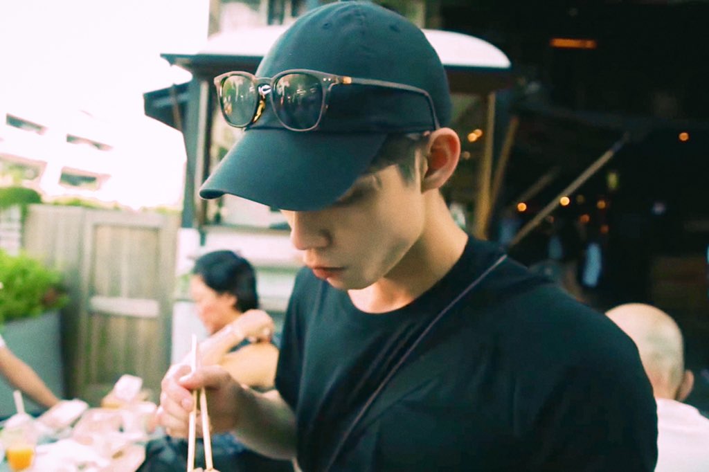 brightwinpics's tweet photo. so this is what its like to b on a date with him https://t.co/968dgRur2K