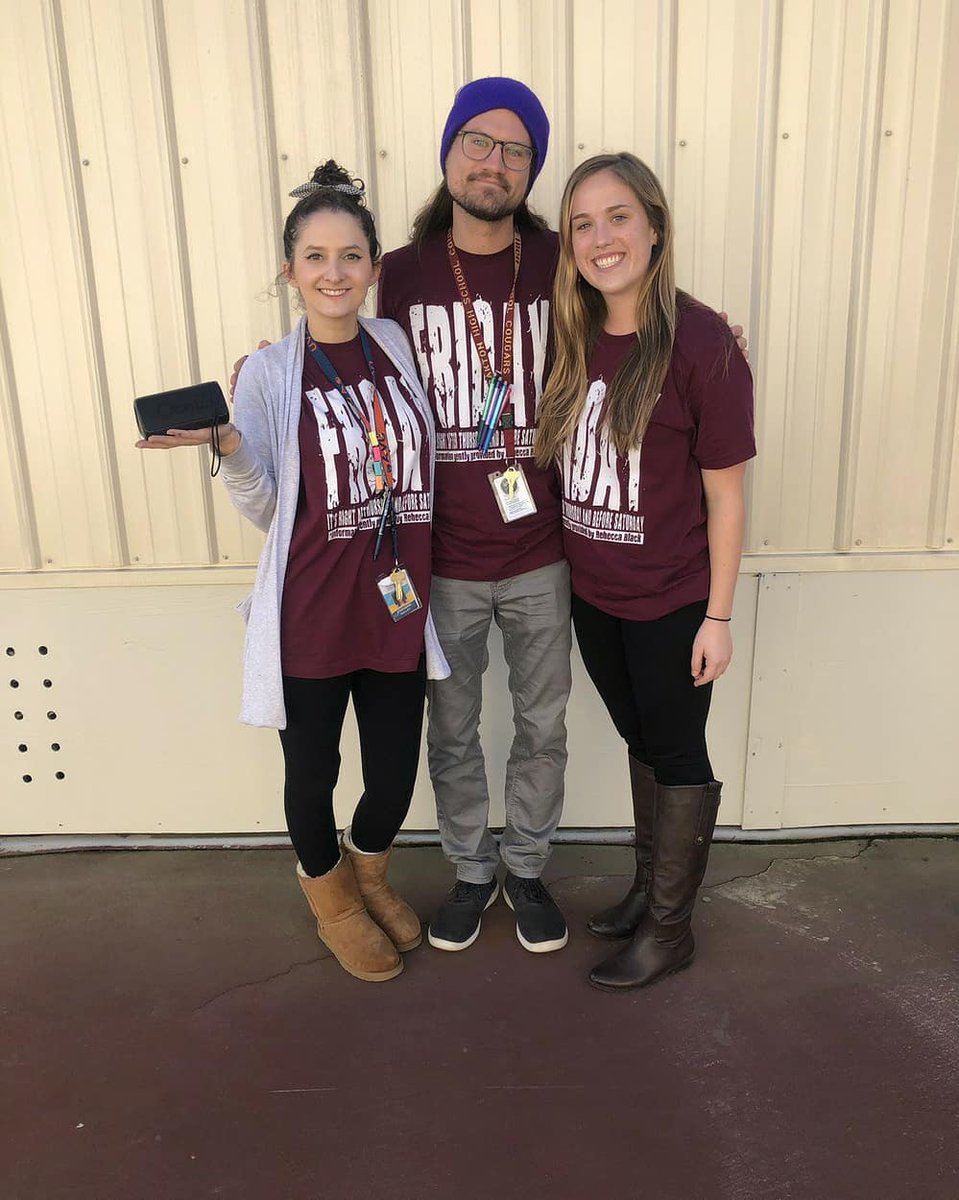 MrAlgebro's tweet photo. Happy birthday and teacher appreciation week to the Queen of Fridays and my organization inspiration, Mrs.Martin

Sorry we have no pictures together. 

#ohstillearning 
#teacherappreciationweek https://t.co/V1ZlUeIl7k
