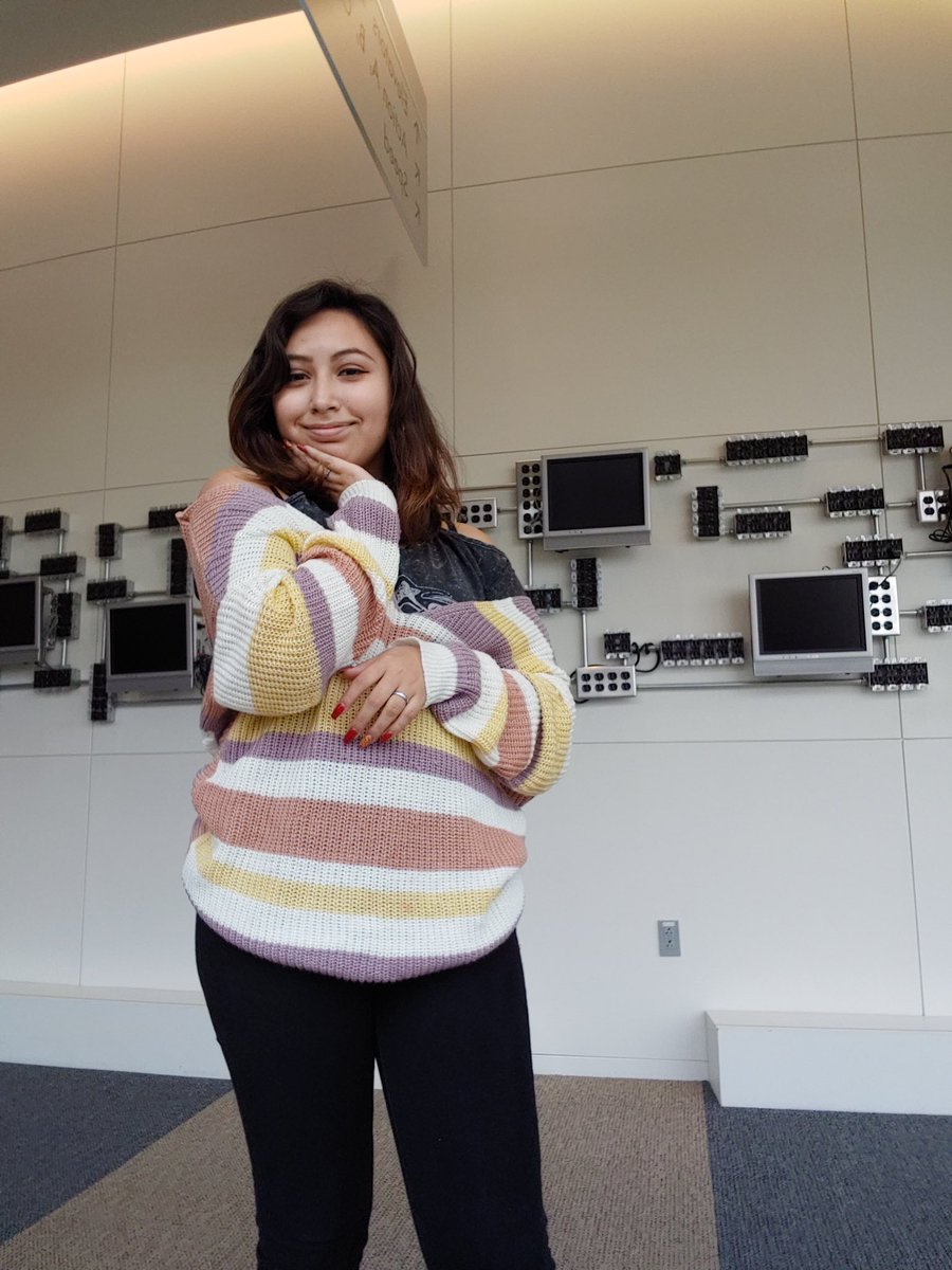 Today’s Senior Is Anaid Del Rio! She sings Alto in Chamber Singers. Her favorite choir memory is meeting her boyfriend in choir.  Her advice to the underclassmen is “Do what you enjoy.  Don’t slack off and do your best to make some good memories with your friends.”