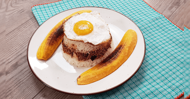 gourmeturbano's tweet photo. 🍚 #ALMUERZO #CARNES #RROZ #RECETAS | Arroz tapado a lo pobre: ¿Cómo preparar este contundente platillo? https://t.co/OMBGalO8PT Sorprende a tus seres queridos con esta majestuosa receta peruana. ¡Te enseñamos paso a paso!
Foto: Buenazo
Este potaje es un infalible en la ga… https://t.co/QjZovyfQ1C