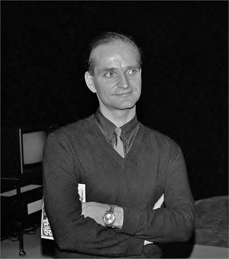 RIP to the legendary #Florianschneider - co founder and long time member of German electronic music pioneers #Kraftwerk