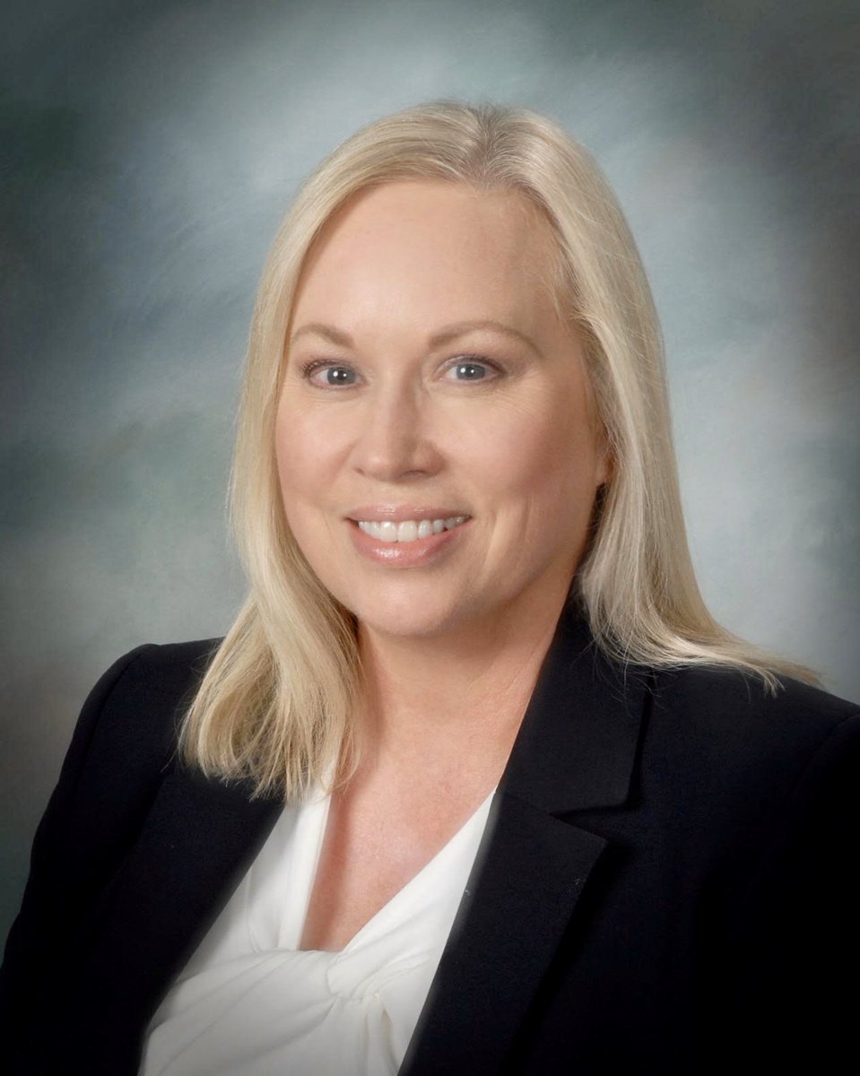 sjsulurie's tweet photo. With the #COVID19 crisis making it clear how important educators are, #LurieCollege is recognizing our #SJSU Educators of Impact! Learn more about #SJSUAlumni Dr. Donna Lewis at https://t.co/qStbOuONkI 💙💛 #TeacherAppreciationWeek @SJSU @SJSUalumni @calstate @GoletaUSD https://t.co/0m4EvipQei