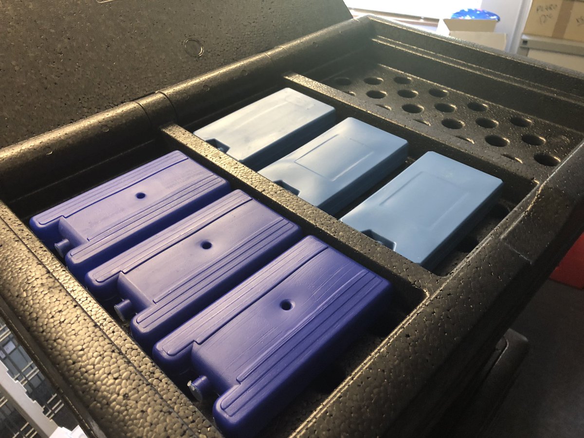 PEDTechnologies's tweet photo. Closeups of the NEW E-Food box for delivering fresh and frozen products. Look after your customer orders! #efoodbox #pedtechnologies #thermobox #lastmiledelivery #freshfoodthermobox #insulatedcontainers #supermarketdelivery #homefooddeliverybox #reusablefooddeliverytote #food https://t.co/tDrxC3C66Y