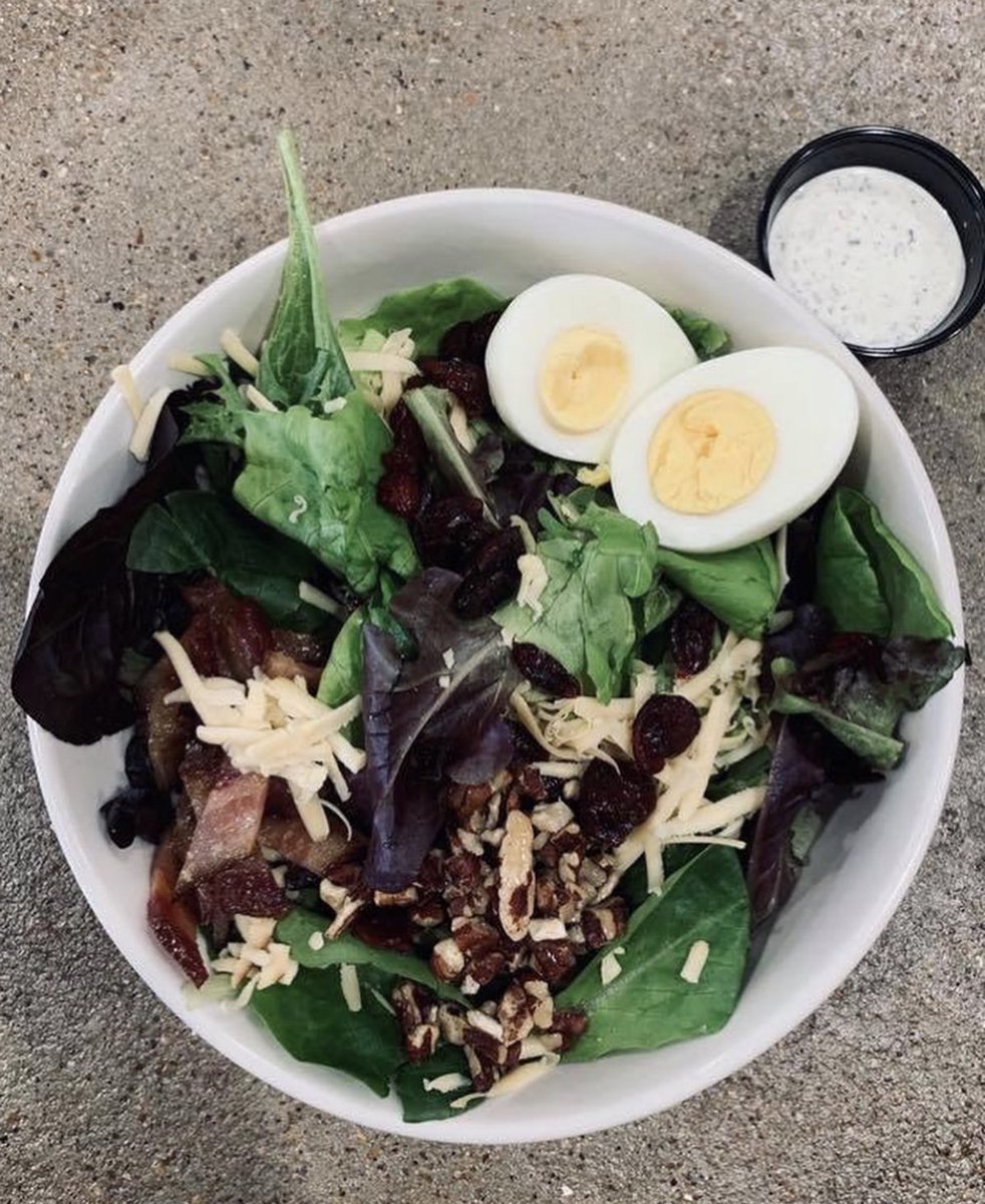 Indulge a little too hard for Cinco De Mayo yesterday? We've got you covered! Call and order one of our salads and a selection of refreshing seltzers, kombucha, or ciders. (Pictured is a Texas Smoke salad 😍)