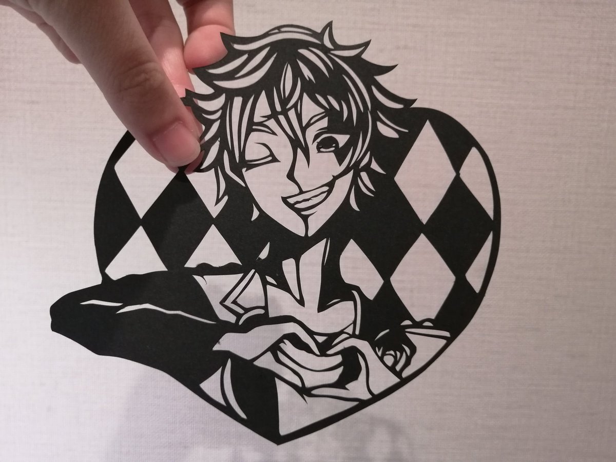You Booth通販開始 こんな感じの切り絵になります キャラ練習兼ねてるのでツイステなら誰でも可 You Booth通販開始 こんな感じの切り絵になります キャラ練習兼ねてるのでツイステなら誰でも可