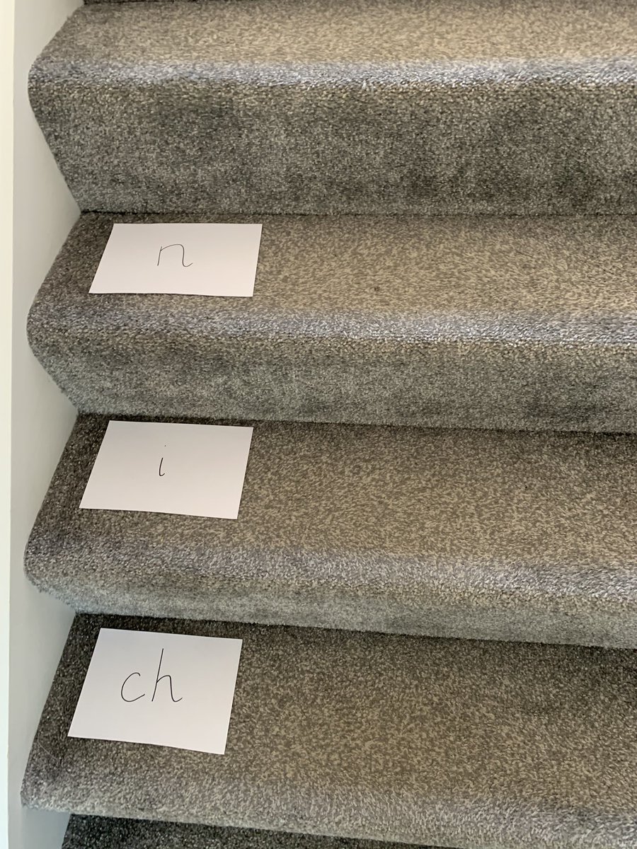 mrsmac_hl's tweet photo. Stairway phonics ✨ Fantastic for working on blending sounds together #earlyliteracy #HomeLearningUK https://t.co/KJBmYKfSpa