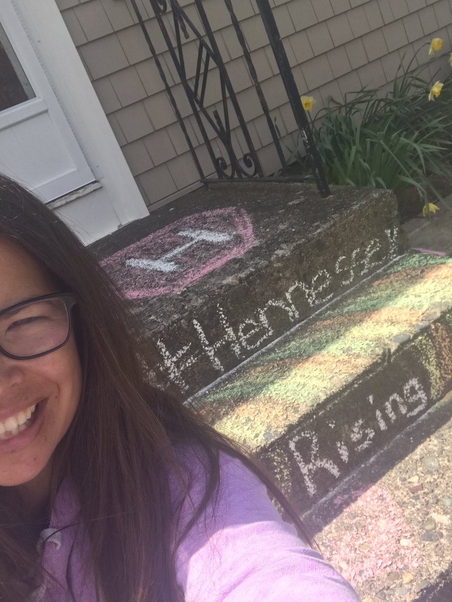 staceylmessier's tweet photo. When #HennesseyRising, #MartinWildcats,#Middle2Little and Billy Joel tribute collide.π #TimeWithTy @lnreilly @BillBlackRI @karenr1218 #EPchalkartchallenge #EPWellnessWednesday https://t.co/ylzvWg1WTq