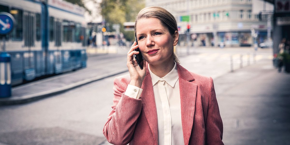 Helsana's tweet photo. Ab Montag, 11. Mai 2020, sind unsere #Verkaufsstellen wieder zu den gewohnten Zeiten für dich geöffnet. Zu deinem Schutz und zum Schutz unserer Mitarbeitenden haben wir folgende #Massnahmen umgesetzt: https://t.co/3HQKFNDent #Covid_19 https://t.co/Su1qrJrzNi