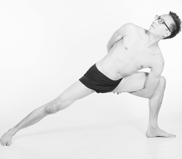 Live-Stream Yin Yoga with Kee every Wednesday at 7pm 🙏🏼

Yin Yoga stretches and targets both the deep connective tissues between the muscles, and the fascia throughout the body. This class will increase the circulation in the joints and improve your flexibility🙏🏼