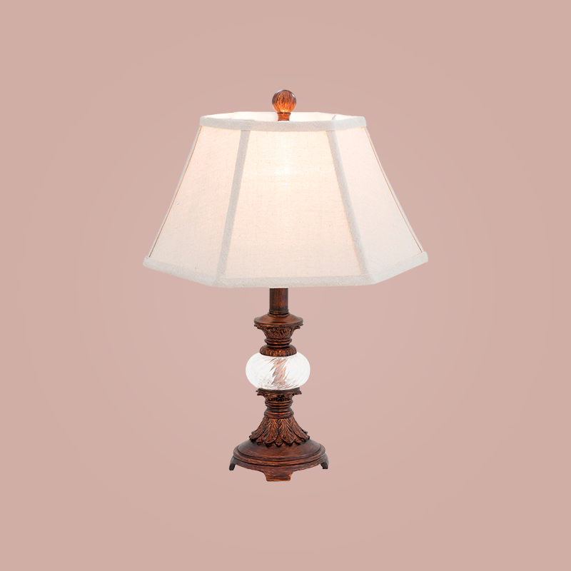 homeinteriorsmx's tweet photo. La colección English Hall se distingue por sus Accesorios con formas ornamentadas, cálidas e impactantes que los hacen únicos, brindándote un espacio lleno de elegancia atemporal. #Inspiraciones https://t.co/mvUSe3t7PZ