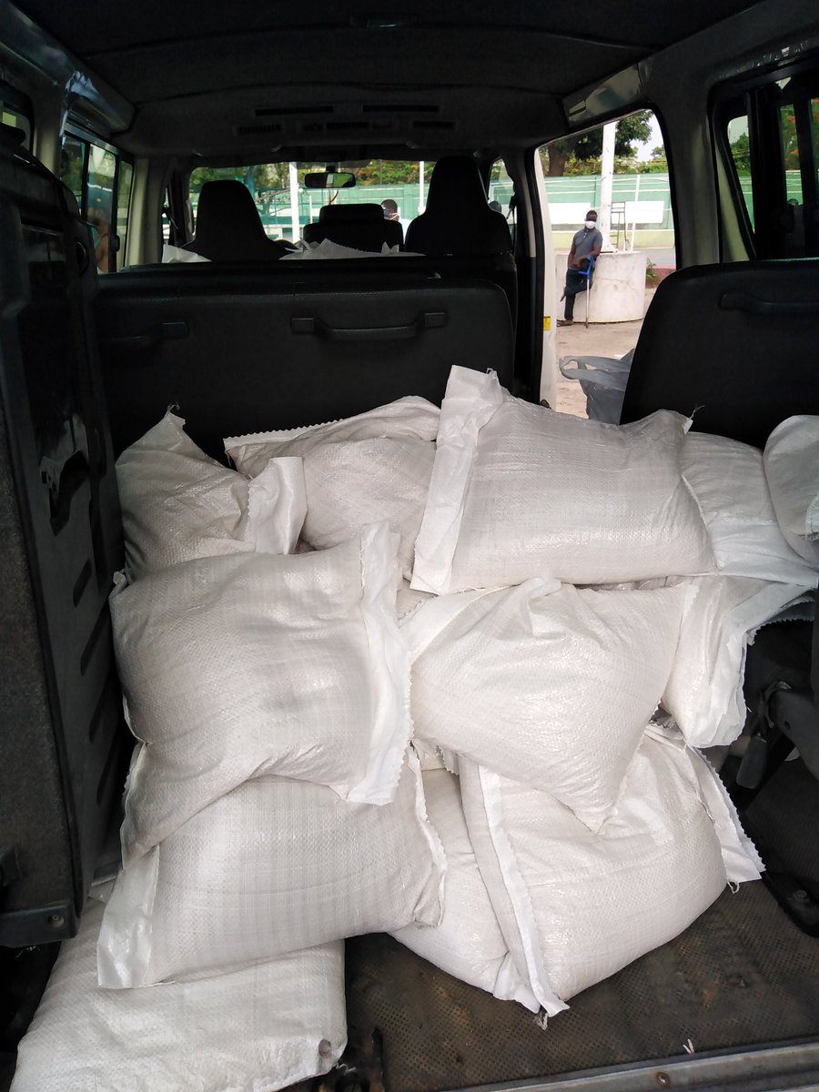nujfct's tweet photo. The NUJ FCT Council thanks the FCT Minister minister represented by the Minister of State for FCT, Hajia Ramatu Tijani Aliyu for donating hundred 10 kg bags of rice and 100 cartons of indomie to the NUJ FCT COVID-19 Palliative intervention.

God bless. https://t.co/Q3RMXM3Zl4
