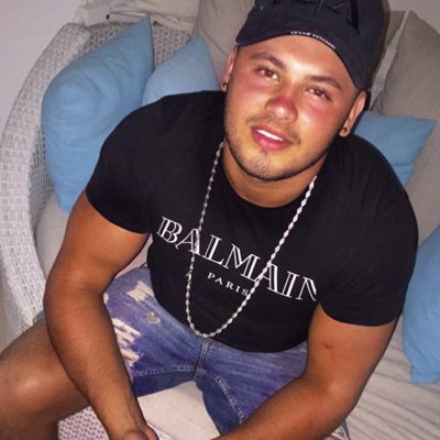 frazer_pollitt's tweet photo. #NewProfilePic https://t.co/azly4EbNtI