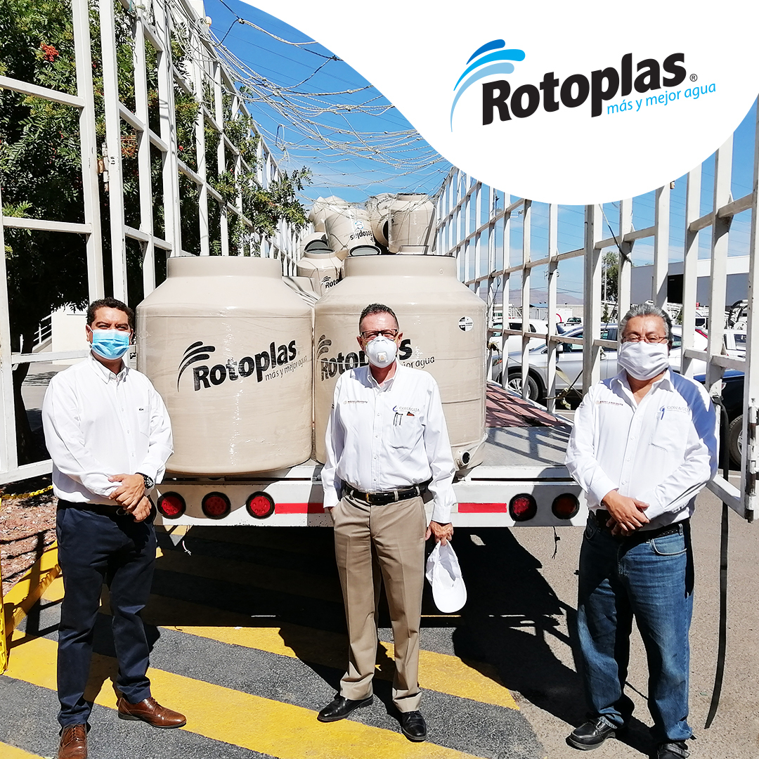 RotoplasMexico's tweet photo. Hoy hicimos entrega de la donación de 80 sistemas de almacenamiento en el Estado de México y 100 más en Aguascalientes. Nuestro compromiso como Empresa Socialmente Responsable es llevar #MásYMejorAgua para el uso benéfico en estos tiempos de contingencia
#JuntosSomosMásFuertes https://t.co/3s6RWWayoT
