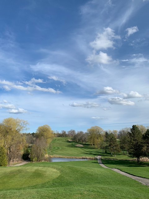 How beautiful is this picture of Red #1.  This was taken on Sunday afternoon.

Roll on Golf Season.  We can't wait