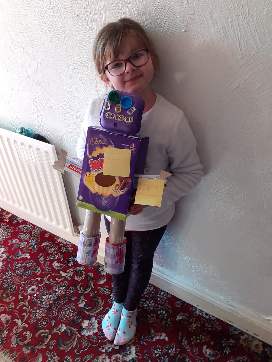 VicGallivan's tweet image. Joseph and Lexie&apos;s completed recycling mascots! #recycle #savetheplanet #recyclingrobot #Dottherobot #awareoftheenvironment @SJBNormanton