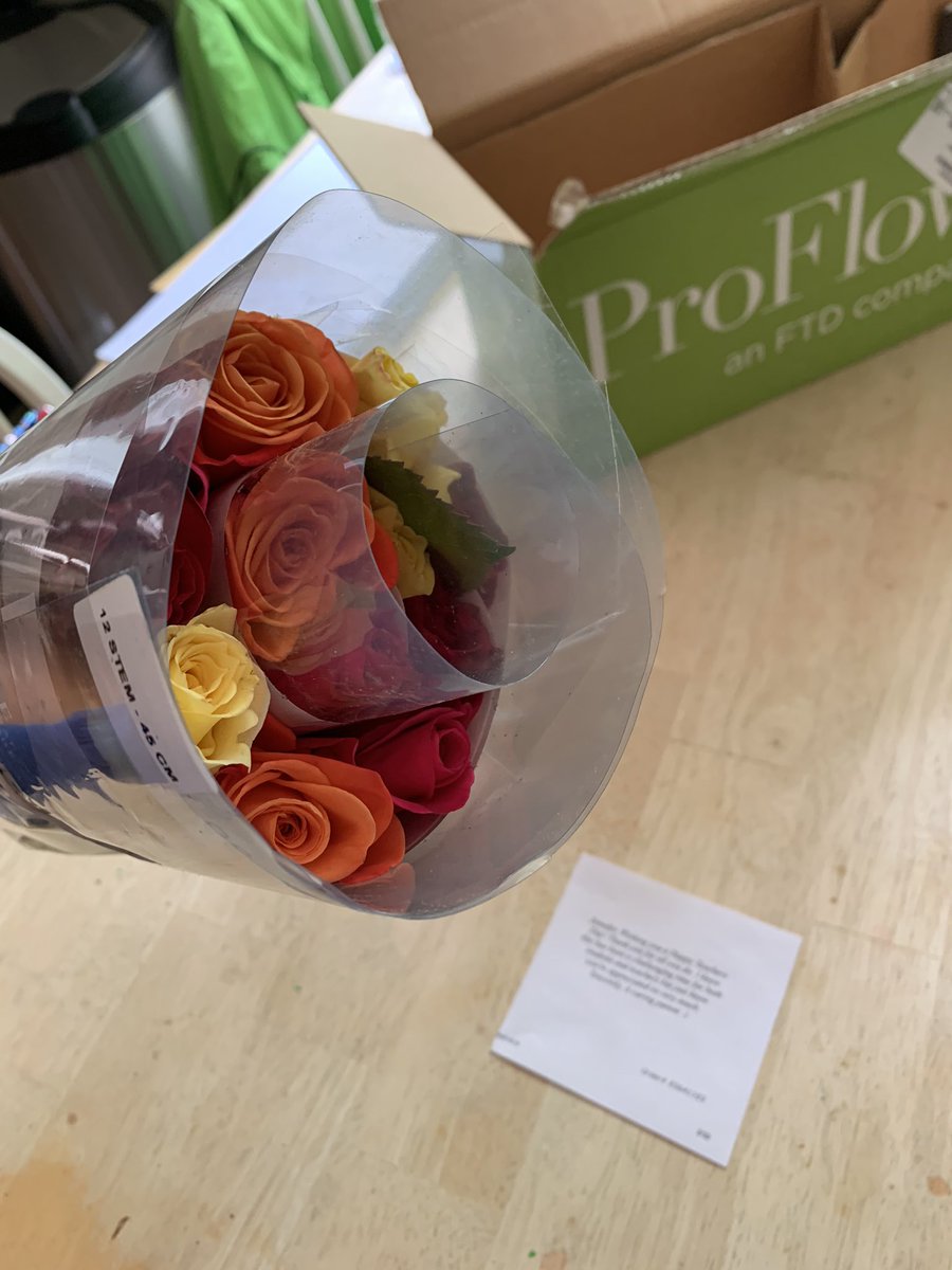 JenniferBooth77's tweet photo. Came down after conferencing with my kiddos to a wonderful surprise at my front door. It brought tears to my eyes. https://t.co/tXiesHWHA4