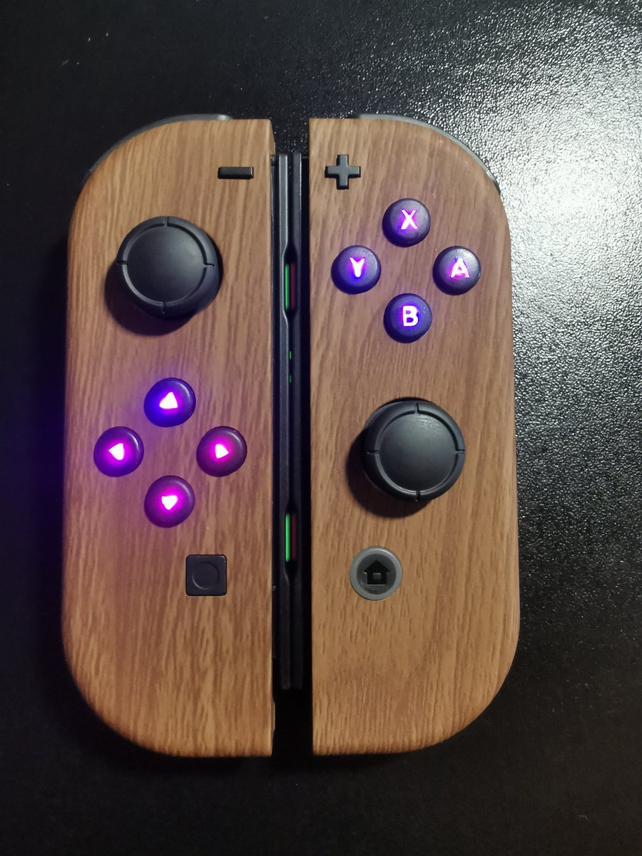 LestatsMods's tweet photo. Finished these for and order
Now I want a pair....
https://t.co/7DZcxfGgfv
#nintendo
#NINTENDOSWITCH
#joycons
#joycon
#joyconmods
#joyconmod
#rgb
#gamer
#gamergirl
#gamerboy
#lestatsmods
#gaming
#nintendoswitchgames https://t.co/qvQHEmzQxk