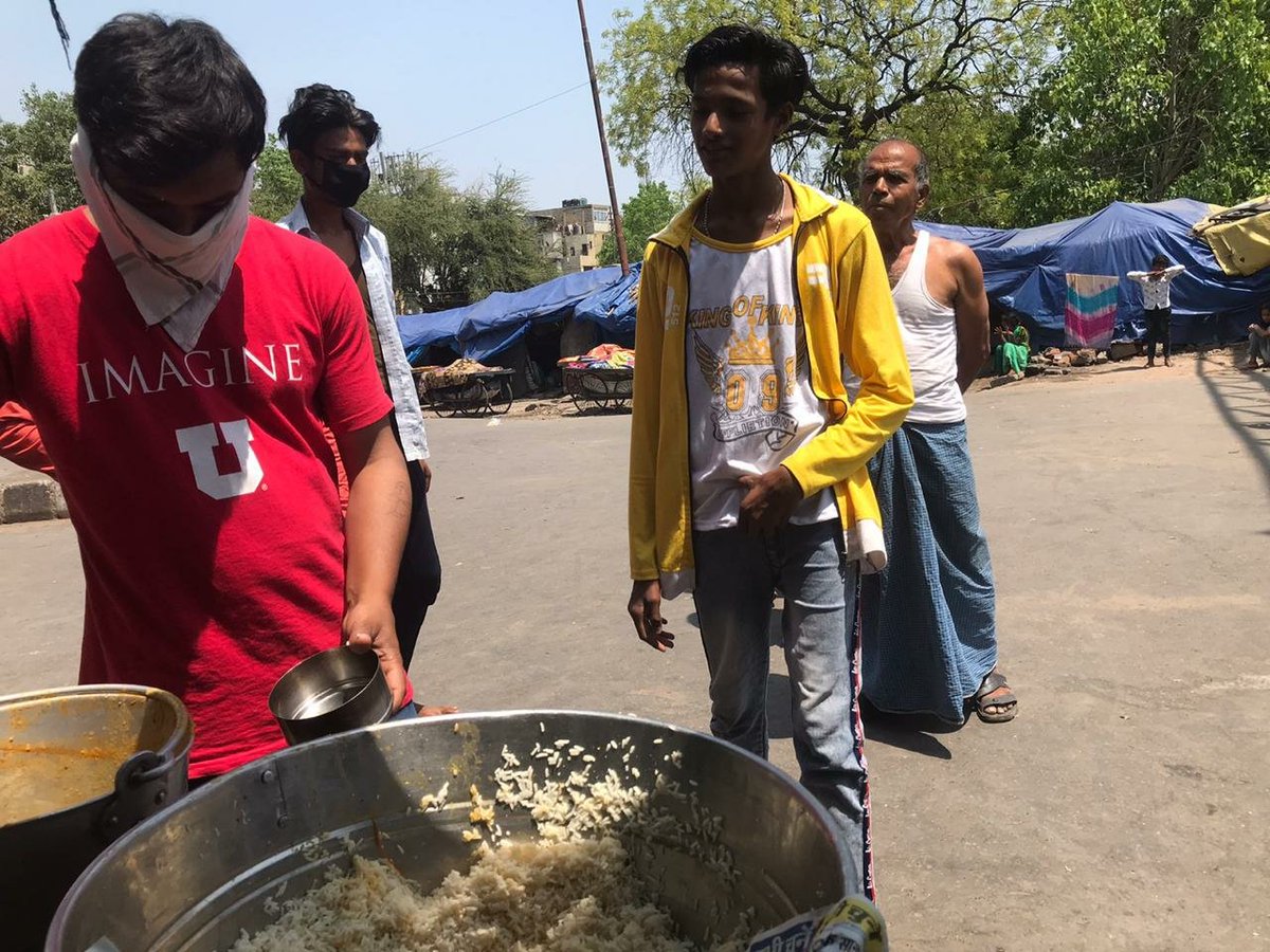 project_umeed's tweet image. A lot of vulnerable families have hope from us to feed them. 
We need your help to continue to provide them with food and essential items.
To donate please click here: bit.ly/projectumeed

#UmeedProject #COVID19 #lockdownextension #communitylove #HelpingHands #WednesdayVibes