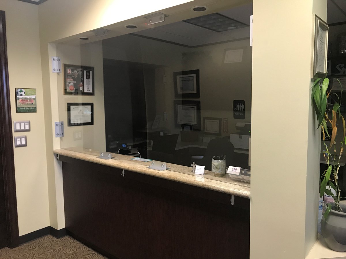 SignsTasman's tweet image. We custom cut and installed these "sneeze guards" for the protection of the employees and customers at Houston Heights Dentistry. Thank you Dr. Patel for choosing TASMAN Signs!!
#TASMANSigns #StopTheSpread #SneezeGuards #HoustonHeightsDentistry #StaySafe