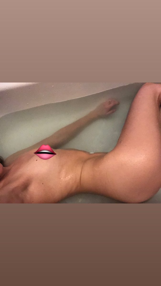 nwsurferchick's tweet photo. Squeaky clean.... just so I can get dirty again 😇
#onlyfans #camgirl #camslut #adultwork #nsfw #onlyfanshardcore #onlyfansface #smartissexy #overlyeducated #underpaid #nerdygirl #nerdybabe #smartchicks #toomanydegrees #notenoughclothes https://t.co/x4l6XDvR7Y