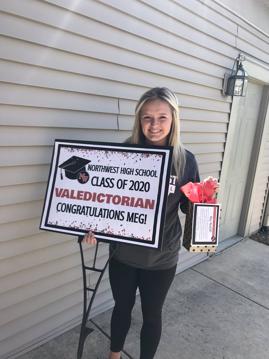 MoffittMelissa's tweet photo. We were just surprised by the awesome administrators at NW congratulating Meg on being a valedictorian! Thank you for making this special! SO proud of you Meg!
@nwschools @mrs_anspaugh @BuchlerScott @styck10 https://t.co/t6QlwhvY6t