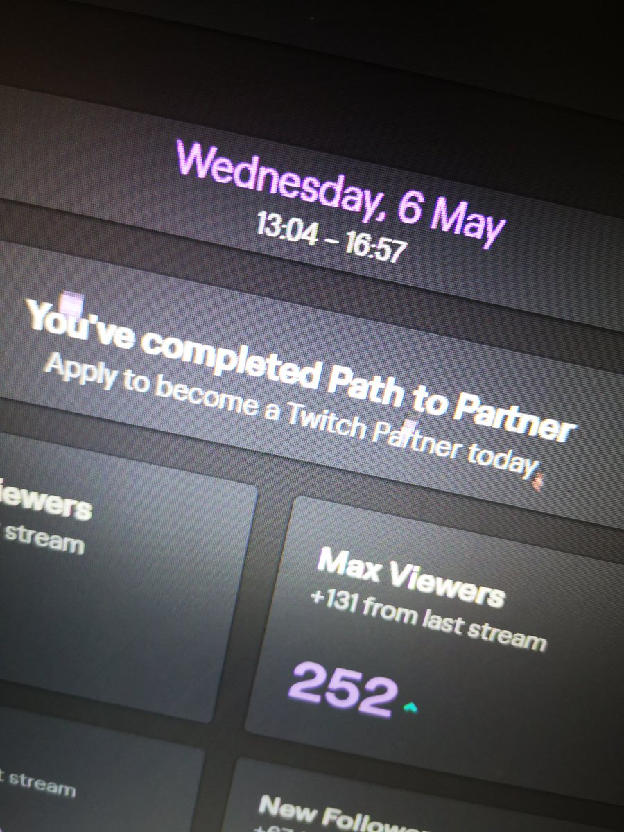 RazorrazorRedd's tweet photo. Soooo I guess a finally have some good news to share.....feels a bit weird.......anywho........WOOP WOOP!!! #twitch #nearlypartner #goals https://t.co/Itig0E9Beh