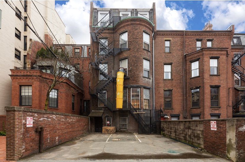 Brigittepetro's tweet photo. New upcoming listing!

315 Comm Ave
   *5 Story building w/8844 SF 
   *Gutted w/original staircase 
   *Approved plans for SF
   *Elevator shaft, 
   *Approved window replace &amp; rf deck
   *Parking
$11,000,000

#Coldwellbanker #bostonrealtor #bostonrealestate #bostontoprealtor https://t.co/gPFyQwj0PL